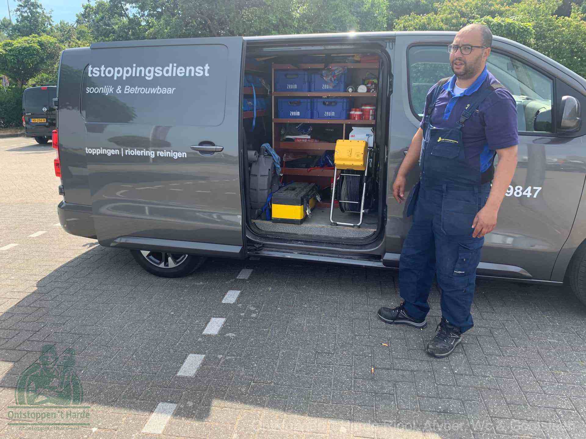 Ontstoppingsdienst t Harde